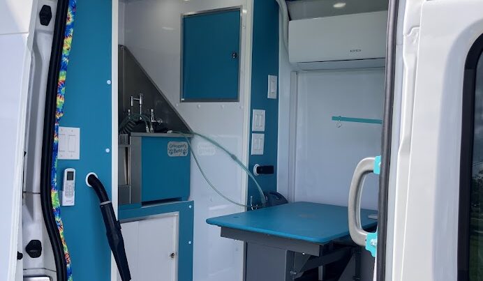 Searching for the Best “Van Conversion Companies Near Me”? Here’s How to Find the Right One for Your Mobile Business